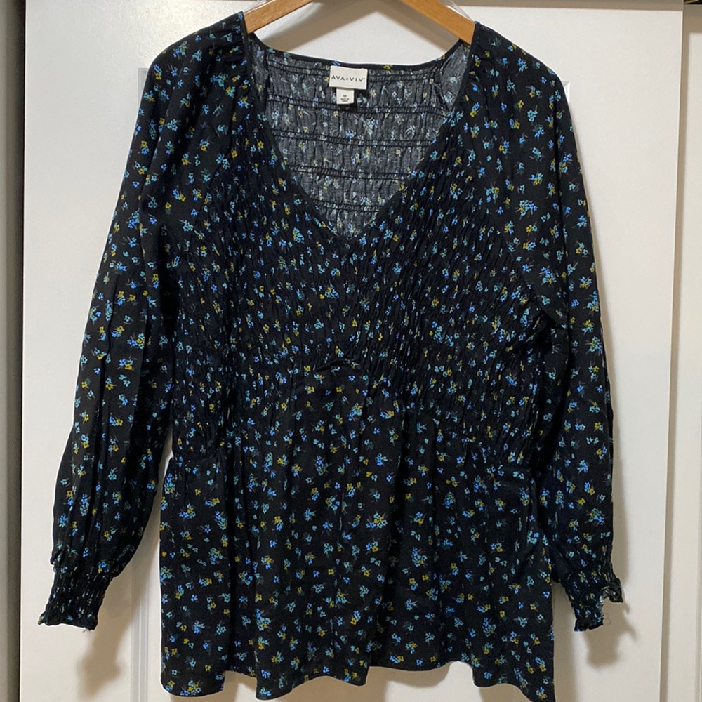 NWOT women’s top, size 1X.